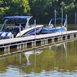 Shady Cove Resort & Marina - Smiling!!