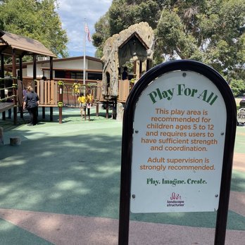 Studio City Recreation Center - The area recommend for 5-12 year olds - Parks Near Me - Studio City, California