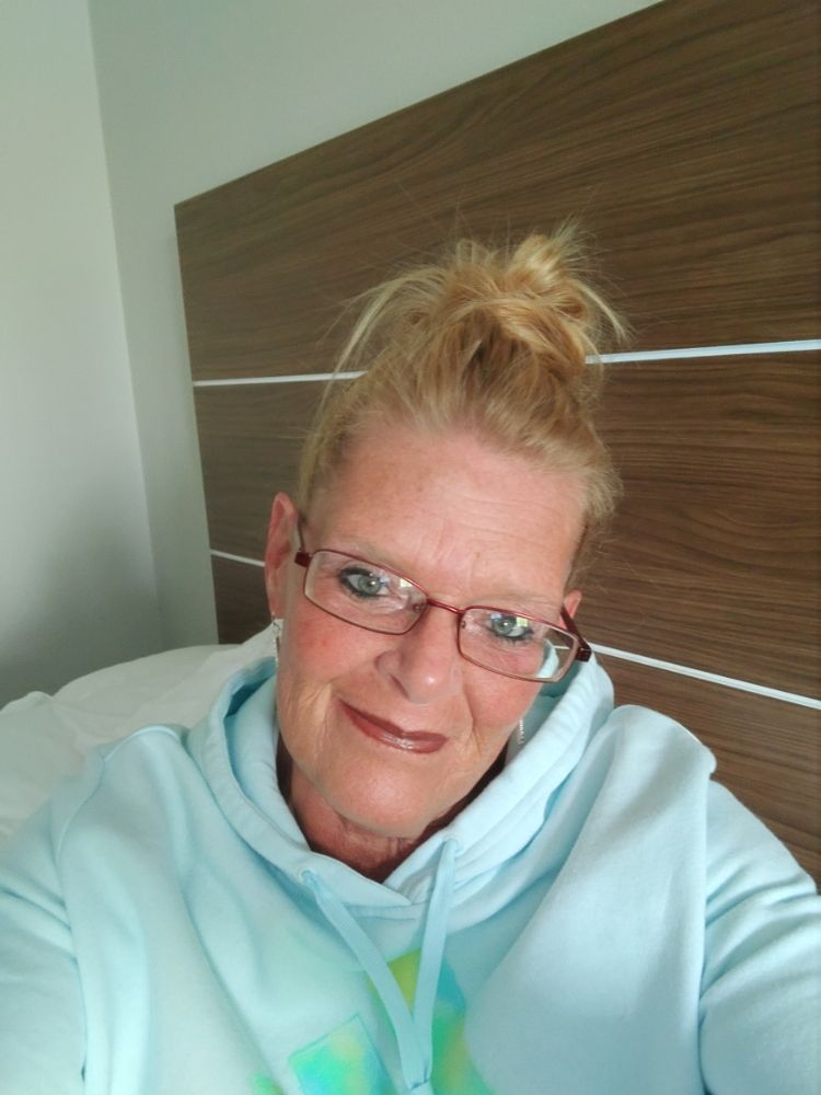 Dianne's Homecare - home care agency in Greenfield, WI