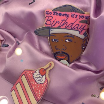 Funny Face Bakery - 50 cent - Cupcakes Near Me - New York, New York
