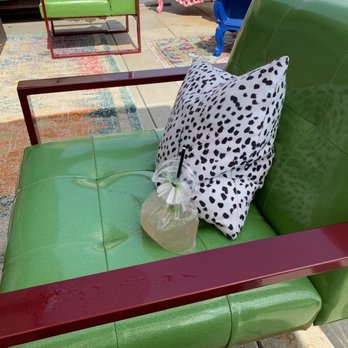 Paramour - Fun bag on the patio - Cocktail Bars Near Me - San Antonio, Texas