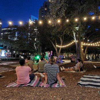 Shake Shack Dallas, Uptown - Burgers Near Me - Dallas, Texas Shake Shack Dallas, Uptown - Burgers Near Me - Dallas, Texas