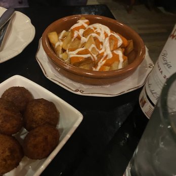 Bodega Spanish Tapas & Lounge - Patatas Bravas - Tapas Bars Near Me - Washington, DC, District of Columbia Bodega Spanish Tapas & Lounge - Patatas Bravas - Tapas Bars Near Me - Washington, DC, District of Columbia