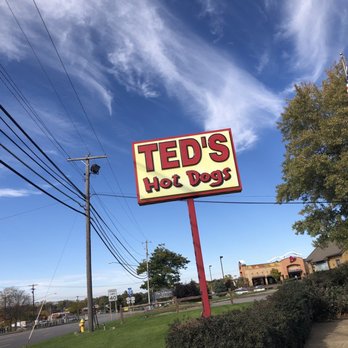 Ted's Hot Dogs - Sign in parking lot - Hot Dogs Near Me - Orchard Park, New York
