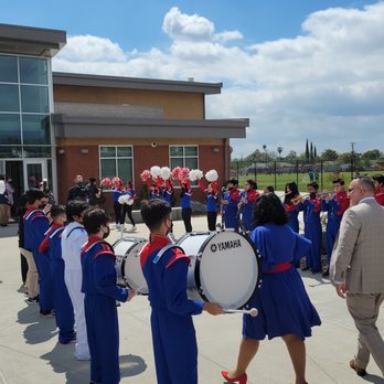 De Anza Middle School - De Anza Middle School was visited by US Secretary of Education Dr. Miguel Cardona and Congresswoman Norma Torres in March 2022. - Middle Schools & High Schools Near Me - Ontario, California