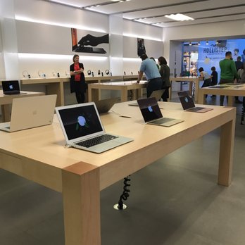 Apple Store - Smith Haven - Laptops - Computers Near Me - Lake Grove, New York