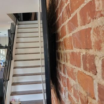 Brown Assembling & TV Mounting Services - Flat screen mount on brick wall - TV Mounting Near Me Brown Assembling & TV Mounting Services - Flat screen mount on brick wall - TV Mounting Near Me