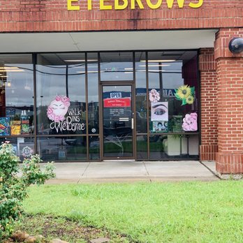 Belleza Eyebrows - Zoomed in to the front, well maintained on the outside and clean inside. - Eyebrow Services Near Me - Sherman, Texas