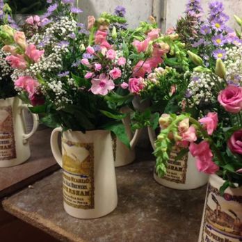 JSM Flowers - Country style table arrangements - Florists Near Me - Faversham, KEN JSM Flowers - Country style table arrangements - Florists Near Me - Faversham, KEN
