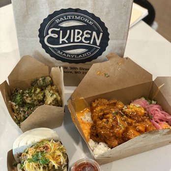 Ekiben - Original bao, spicy bird on rice, broccoli - Asian Fusion Near Me - Baltimore, Maryland