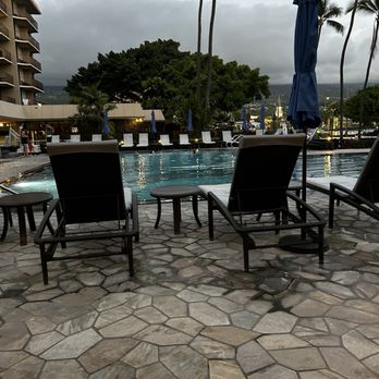 Billfish Poolside Bar & Grille - Our view from the bar, the pool and part of the hotel - Bars Near Me - Kailua-kona, Hawaii Billfish Poolside Bar & Grille - Our view from the bar, the pool and part of the hotel - Bars Near Me - Kailua-kona, Hawaii