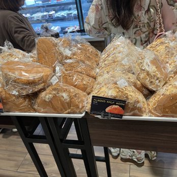 85°C Bakery Cafe-Irvine Spectrum - Coffee & Tea Near Me - Irvine, California 85°C Bakery Cafe-Irvine Spectrum - Coffee & Tea Near Me - Irvine, California