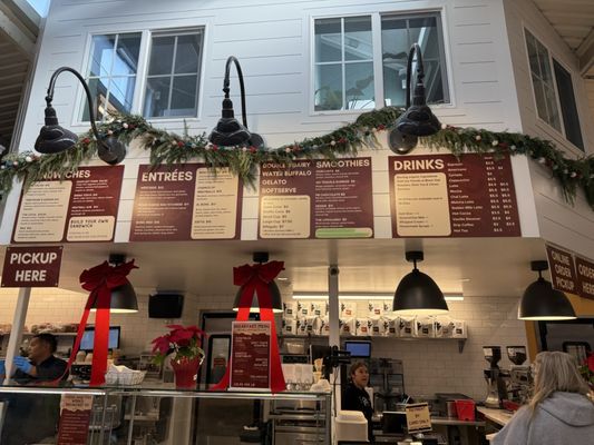 Palace Market by null