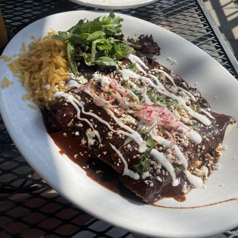 5 Rabanitos - Enchiladas Mole Rojo - Mexican Near Me - Chicago, Illinois