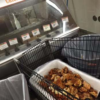 Ralphs - The chicken that Could have been sold was thrown out because the deli Dept employee was too lazy to package it up for customers. - Grocery Near Me - North Hollywood, California