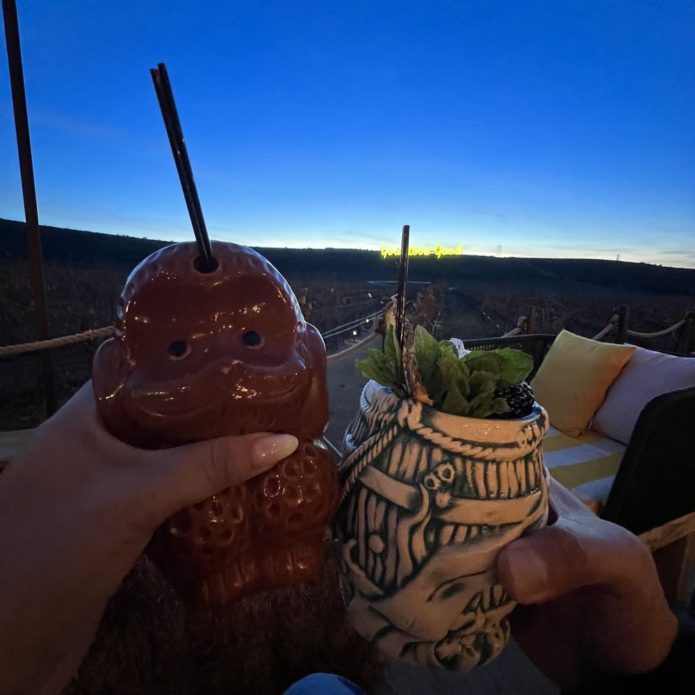 La Justina - Custom mezcal drinks with green apple extract and smoked - Mexican Near Me - Tijuana, BCN La Justina - Custom mezcal drinks with green apple extract and smoked - Mexican Near Me - Tijuana, BCN