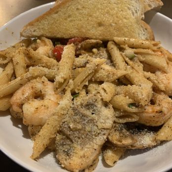 Ventana Gourmet Grill - Shrimp Scampi Pasta with Cajun seasoning, mushrooms, and tomatoes - American Near Me - Excelsior Springs, Missouri