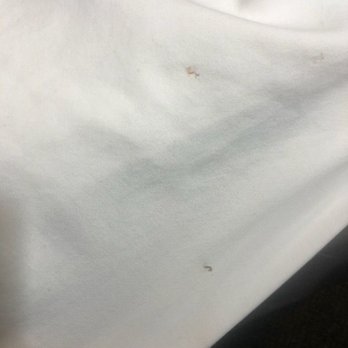 Royal Grove Waikiki - Another view of blood stain - Hotels Near Me - Honolulu, Hawaii