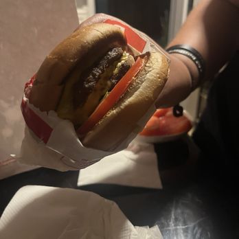 In-N-Out Burger - Burgers Near Me - Long Beach, California In-N-Out Burger - Burgers Near Me - Long Beach, California