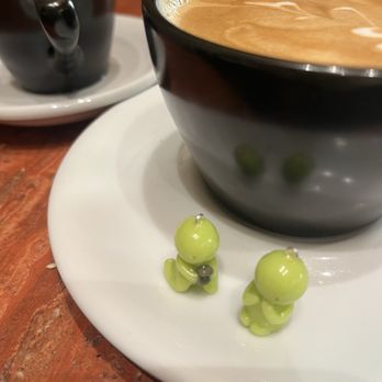 Crew Collective & Café - Cappuccino & macchiato - Shared Office Spaces Near Me - Montreal, Quebec