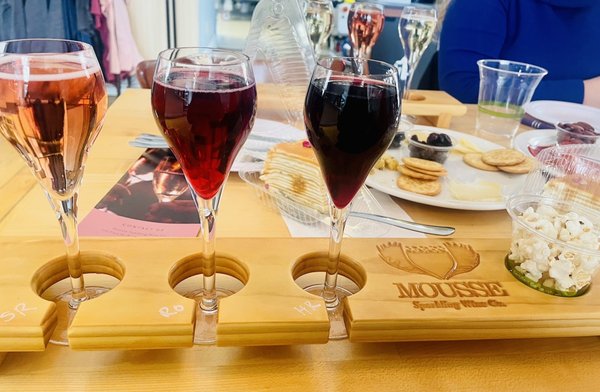 Mousse Sparkling Wine Co. by null