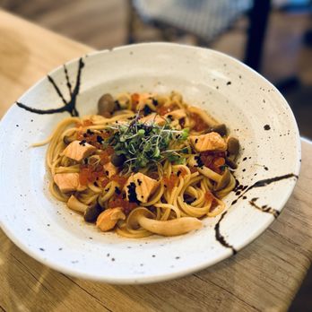 La Casa Mia - Salmon Shimeji Pasta - Italian Near Me - Milpitas, California La Casa Mia - Salmon Shimeji Pasta - Italian Near Me - Milpitas, California