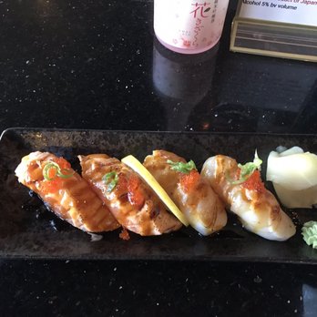 Tsui Sushi Bar - Seared Salmon and Seared Scallop Nigiri - Good - Sushi Bars Near Me - Seattle, Washington