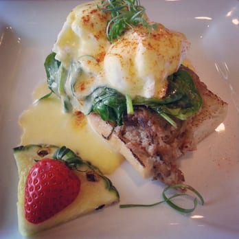 Moena Café - Kalua Pig Benedict - Cafes Near Me - Honolulu, Hawaii Moena Café - Kalua Pig Benedict - Cafes Near Me - Honolulu, Hawaii