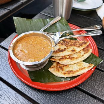 Chiangmai Diner - Roti Massaman - Thai Near Me - Brooklyn, New York