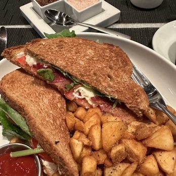 One Flew South - BLT and flavored table salts - New American Near Me - Atlanta, Georgia