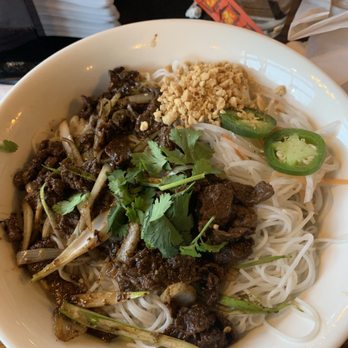OMG Pho - Bun bo xao (lemongrass beef) - Vietnamese Near Me - Shorewood, Illinois OMG Pho - Bun bo xao (lemongrass beef) - Vietnamese Near Me - Shorewood, Illinois