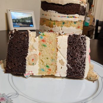 Gigi's Cafe - Breakfast & Brunch Near Me - Burlingame, California