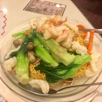 Wonton King - Hong Kong style Seafood pan fried noodles - Dim Sum Near Me - Saint Louis, Missouri