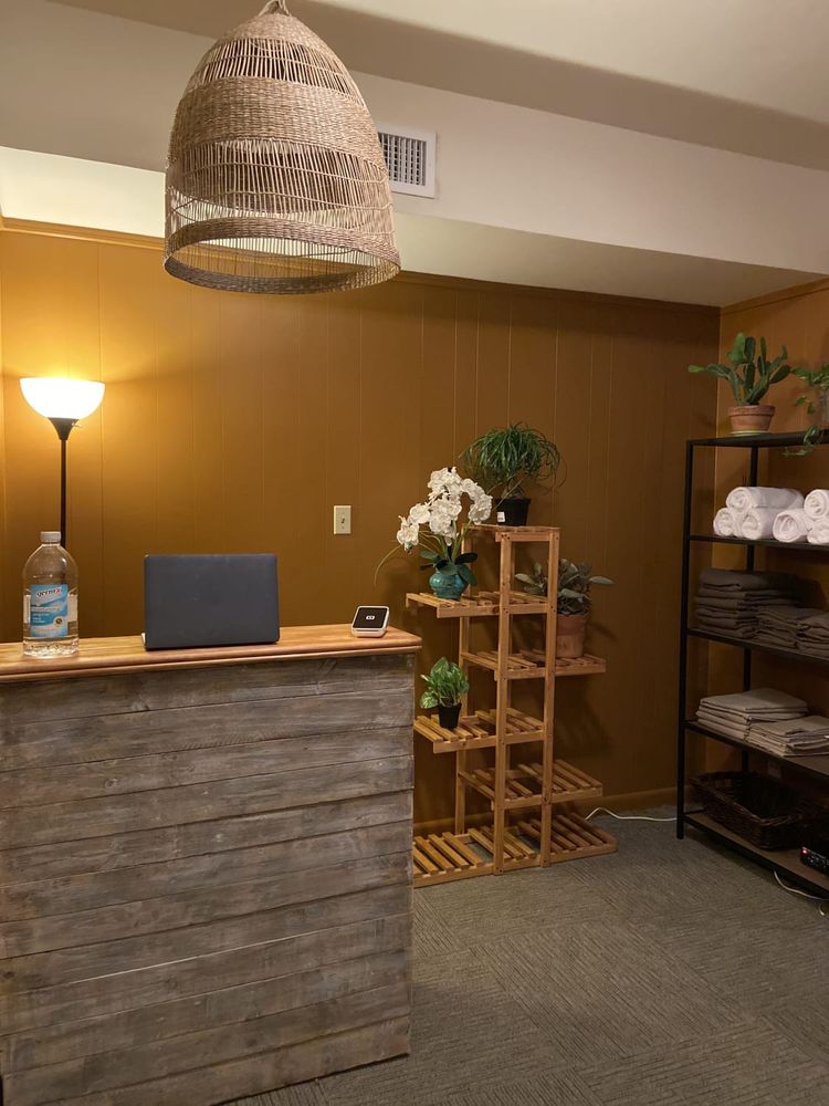 Pure Peace Massage Logo