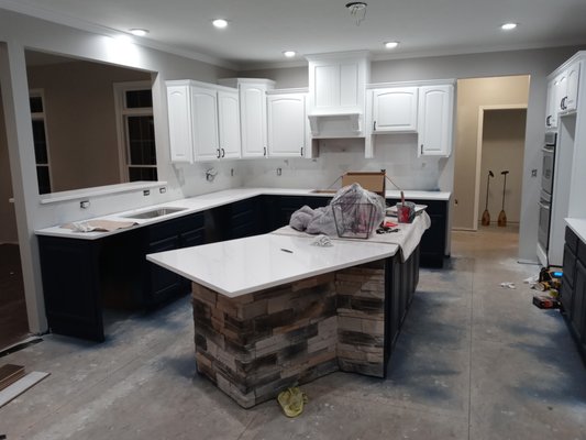 Foster 's Home Improvements Logo