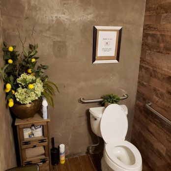 Kin'd - Bathroom - Thai Near Me - Fresh Meadows, New York