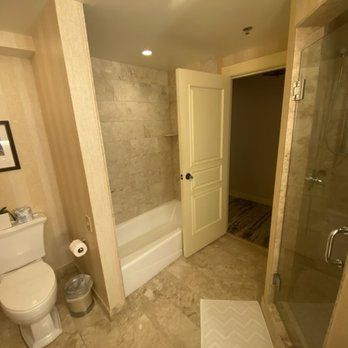The Sagamore - King Balcony Suite Bathroom - Hotels Near Me - Bolton Landing, New York