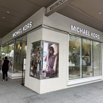 The Mall at Cross County - Michael Kors - Shopping Centers Near Me - Yonkers, New York The Mall at Cross County - Michael Kors - Shopping Centers Near Me - Yonkers, New York