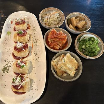 DA O’N - Rice cake (paper?) with cheddar cheese and the usual accompaniments at any good Korean restaurant. - Korean Near Me - Houston, Texas