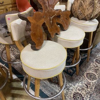 Chanos Warehouse - Stools - Home Decor Near Me - Milwaukee, Wisconsin