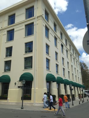 Shangri-La Bosphorus, Istanbul by null