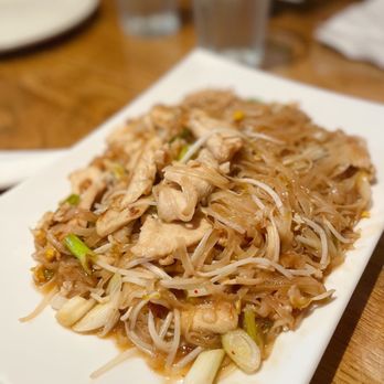 Bai Mai Thai - Thai Near Me - Detroit, Michigan Bai Mai Thai - Thai Near Me - Detroit, Michigan