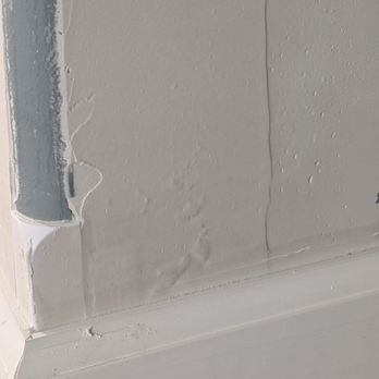 Cutting Edge Construction & Remodeling - This is "finished" mudding for the rounded corners/baseboards. - General Contractors Near Me - Hutchinson, Kansas