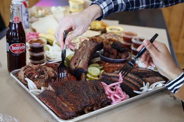 Jon G's Barbecue by null