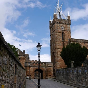 Linlithgow Palace - Entrance. - Landmarks & Historical Buildings Near Me - Linlithgow, WLN