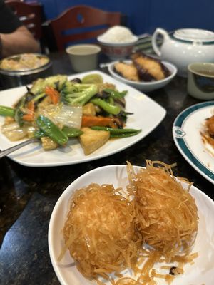 Ming’s Bistro by null