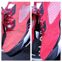 Kickz and Sneakerz - Jordan 5
- Dry cleaning and suede dye to restore material.
#SneakerCleaning
#ShoeCleaning