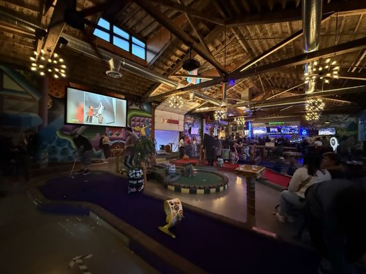 Birdie Time Pub and Mini Golf by null