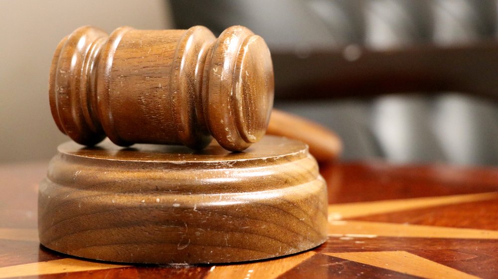 RUSSELL ALLEGRA Updated July 2024 30 Photos 481 North Service Road W, Oakville, Ontario