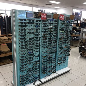 Kohl's - Men's Clothing Near Me - SHIRLEY, New York